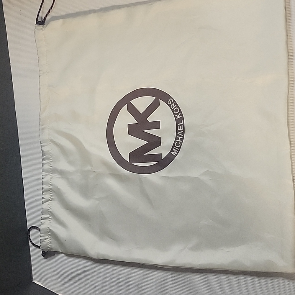 mk dust bag